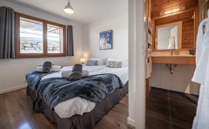 Chalet 14, Morzine, Double Room